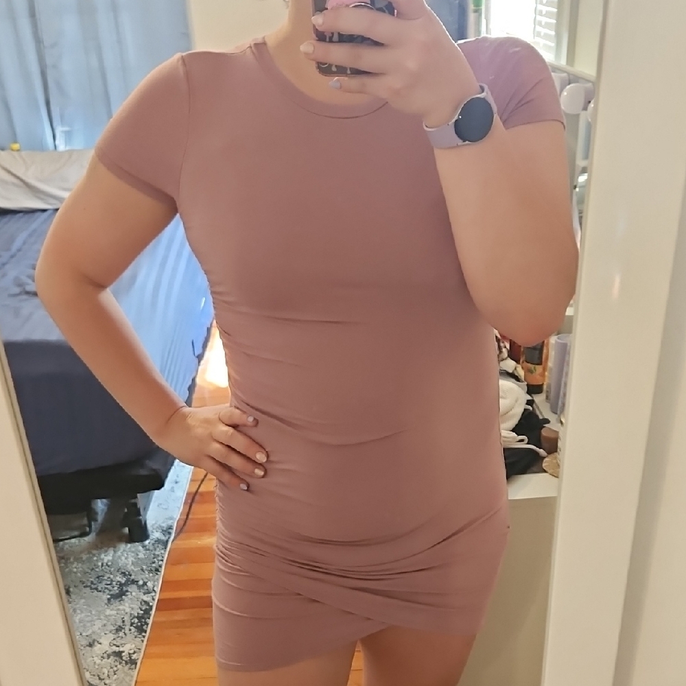 Elegant Mauve Short Sleeve Dress
